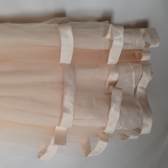 GIRLS SLEEVELESS FORMAL DRESS - Picture 3 of 8